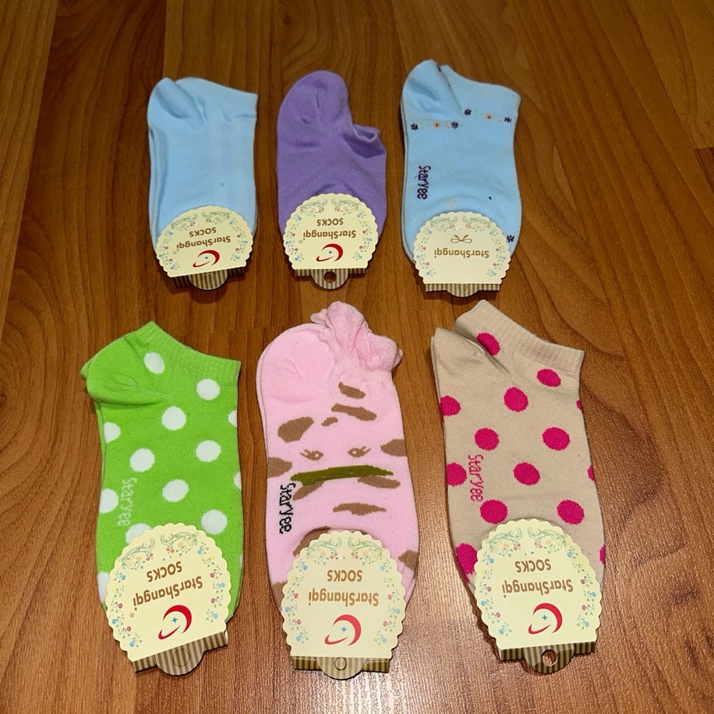 YesStyle - SOCKS BUNDLE DEAL $10 NWT ——— SIZE XS/S OR 24-26